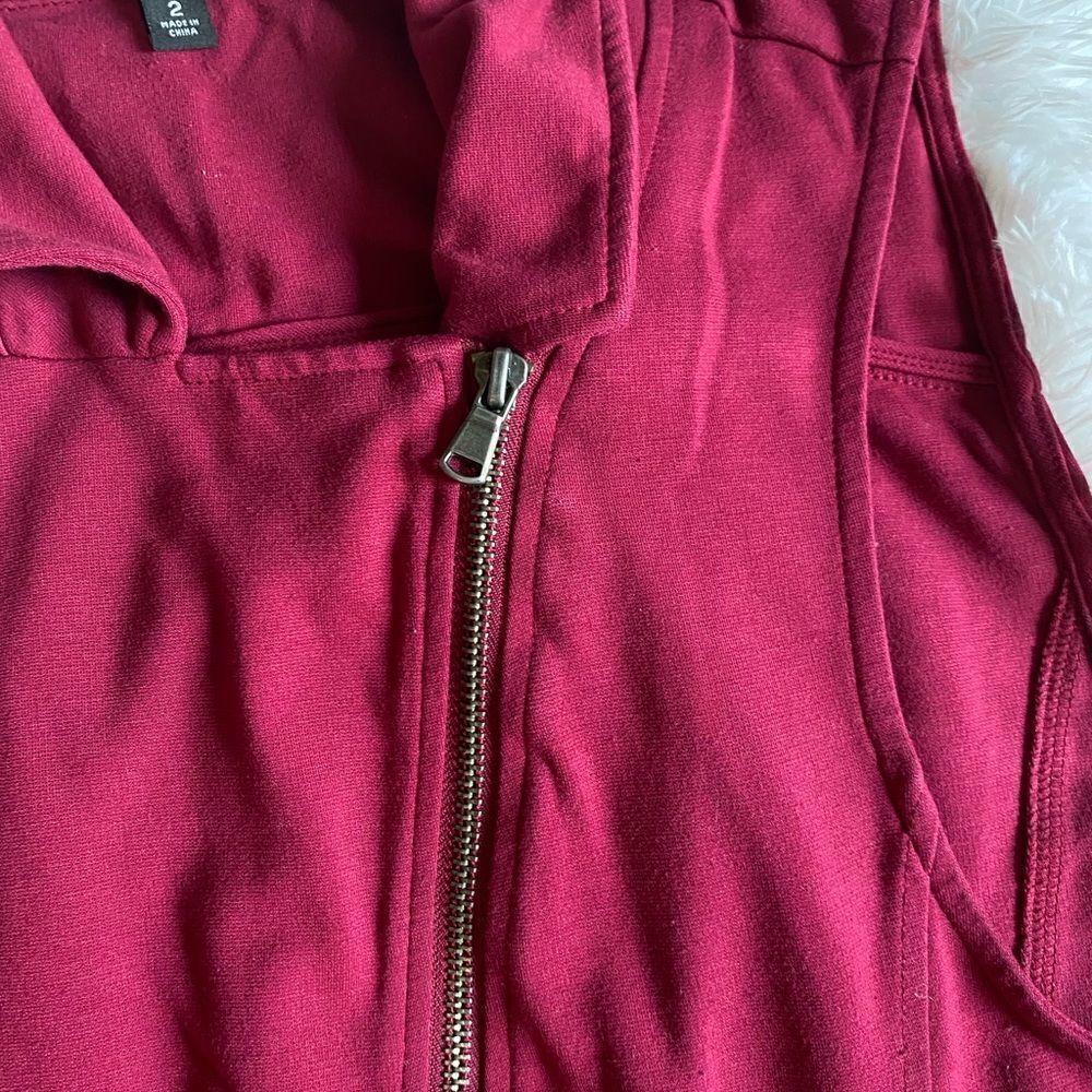 Torrid Vest‎ - Picture 4 of 9